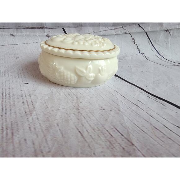 Lenox 1998 Fruits Of Life Ivory And Gold Trim Lidded Trinket Box READ - Picture 3 of 10